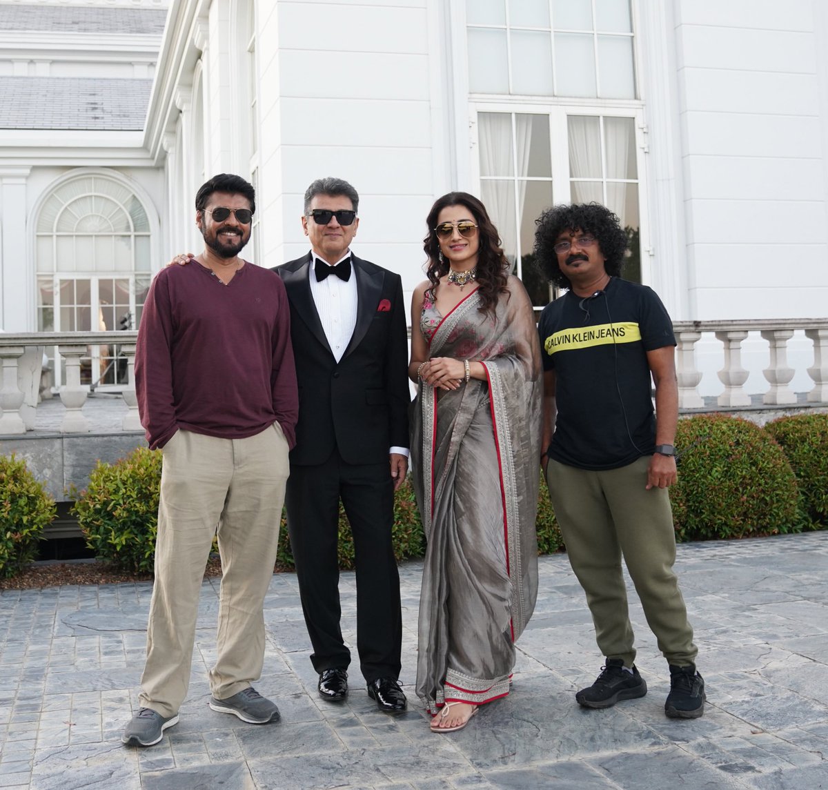 AjithUKFans's tweet photo. Swag 🔥😎 

#AjithKumar #VidaaMuyarchi #GoodBadUgly https://t.co/htkOCmIQyc