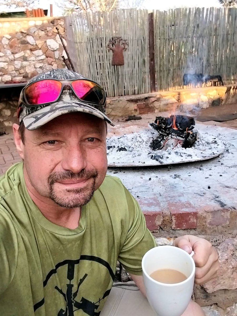 ☕ Let's Talk Coffee! ☕
5 amazing benefits of your daily brew:  

1. Boosts Physical Performance
2. Improves Mental Alertness
3. Rich in Antioxidants
4. May Reduce Risk of Certain Diseases
5. Supports Liver Health 

What’s your favorite way to enjoy coffee? ☕
