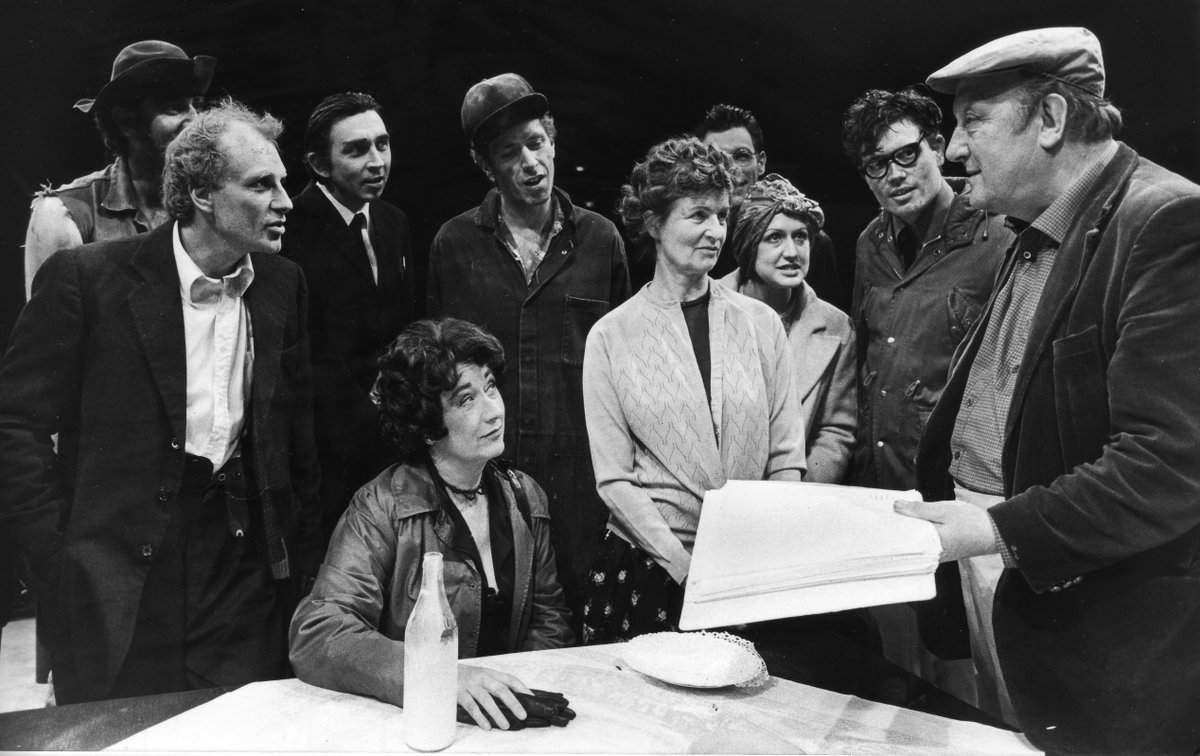 #ArthurBerry100 will also start to catalogue and recapture works from the artist’s collection with a view to starting to create an open archive, ensuring that his legacy is not lost for future generations. We can’t wait to get started! 
[Arthur Berry and Cast photo at the