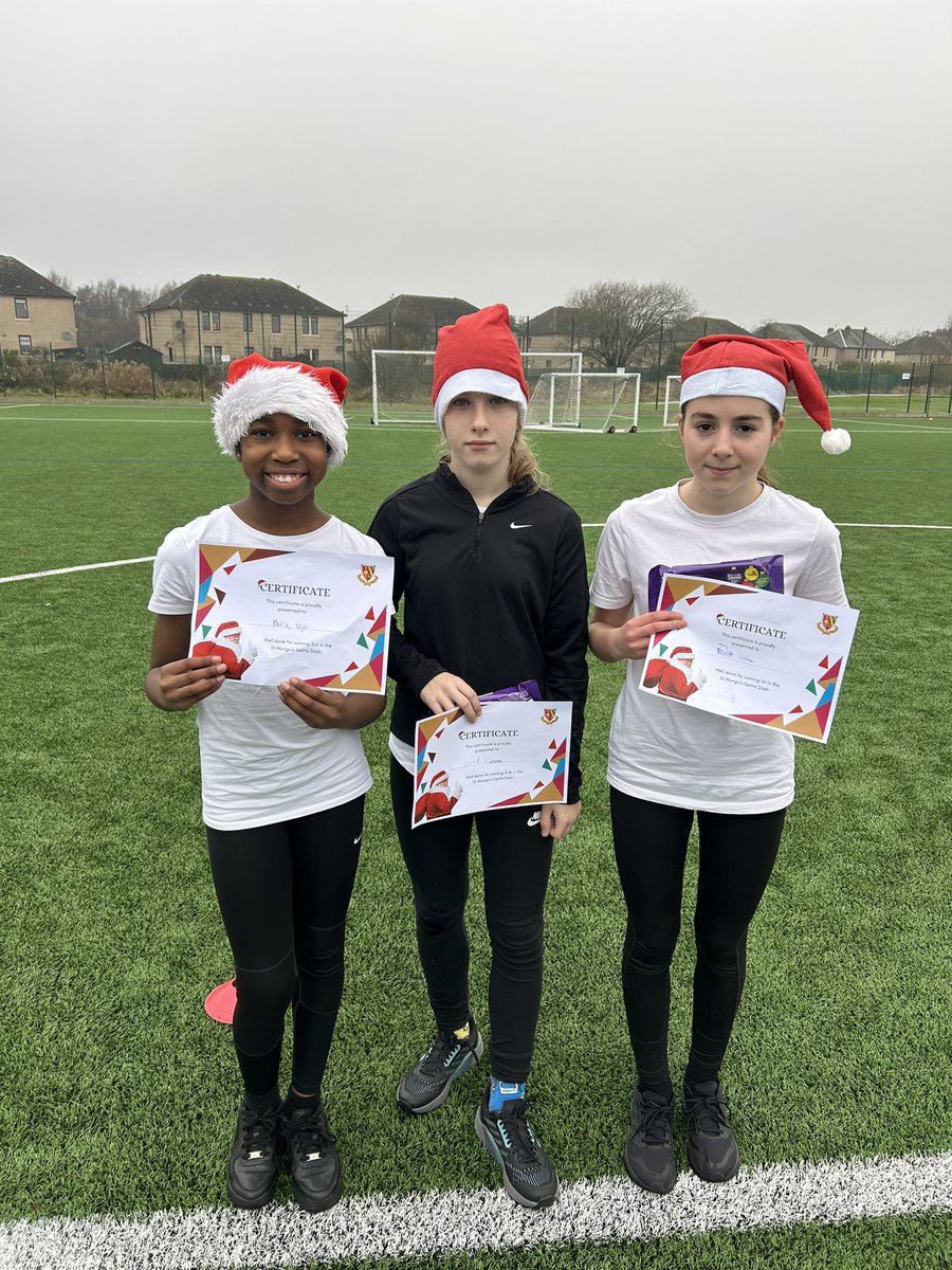 miss_mcleary's tweet photo. Well done to the Sport Leaders for Organising a Santa dash for some of our S1 pupils🎅🏃‍♂️ Thank you very much for the @stmungospta1 for supporting the event with hats and prizes we really appreciate your help! HwbSt. https://t.co/npuZjTpaFe