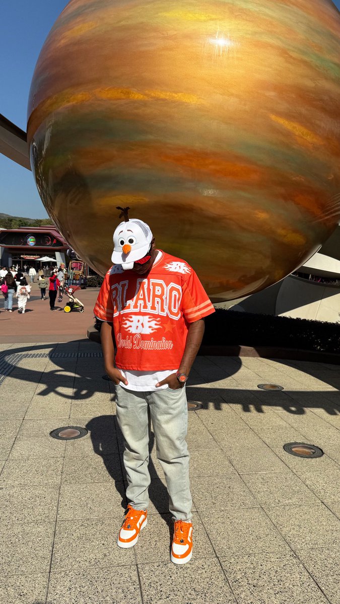 Vuittots's tweet photo. 🍊 https://t.co/JOYhTPNSVK