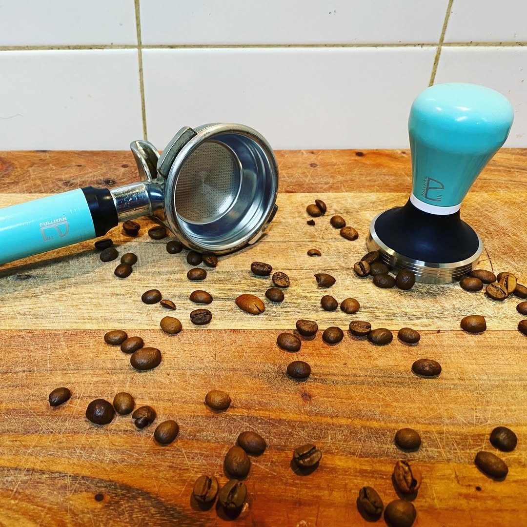 pullmanespresso's tweet image. Channel your inner barista like Tiffany &amp;amp; Co. with Pullman Accessories! ✨Our tools bring luxury and quality to your coffee game. ☕

👉 Take it to the next level: zurl.co/wQ4f