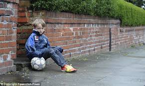 savegrassroots's tweet photo. Son to his Dad
Why can't I go and watch my favorite team play ?
Why can't you buy me my favorite team kit ?
Why don't we have Sky to watch my team play ?
Why can't I play in a team or go to training sessions ?
Dad "We just can't afford the costs anymore son" #PricedOut https://t.co/4AIA3gbbEo
