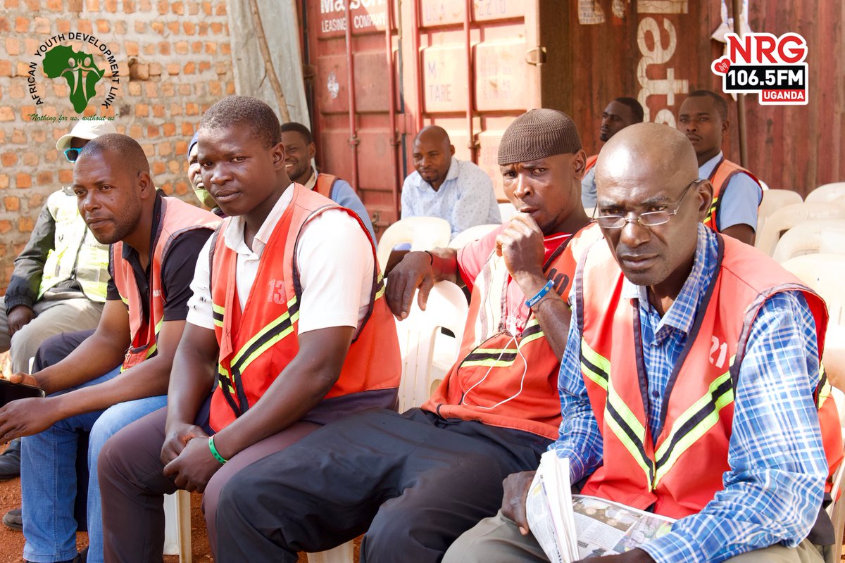nrgradioug's tweet image. Today Bwaise community is commiting to a crime free festive season. @AYDLinkUg and @PoliceUg are in Bwaise Taxi Park, working together for safer communities.

#FunaID | #VoterReadyUG #PeaceforProgress | #NRGRadioUG