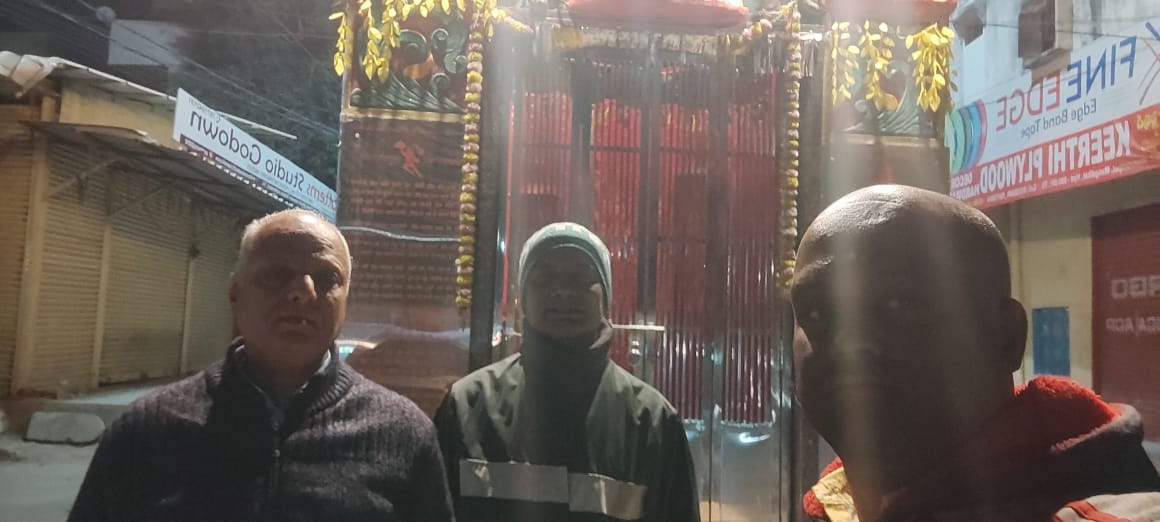 Mouzam_Ali_'s tweet photo. #DAY24
##GROUP_3
On The Instrns Of @CPHydCity
@CVAnandIPS Sir &amp; @DCP_SWZ CHANDRA Sir.

Under The Prsdntship Of Mouzam Sahab, Peace Comtee Membr's With Working President Osman Sahab
Visits Under @acpgoshamahal limits With @shomangalhat Police Oficr's At difrnt  Religious  Places. https://t.co/7aMwK9K0Lj