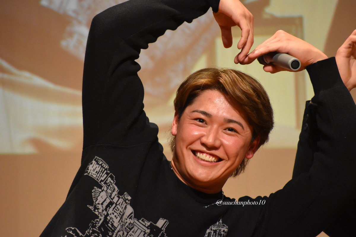 suuchan_10's tweet photo. 載せたの1枚だけだったから他の3枚もおすそ分け✨✨💞
推しの田村くん見に行ったはずなのに顔面強すぎだし、めちゃくちゃ優しいし撮ってる写真ほとんど久保修😆

#久保修 https://t.co/sdPFF4H90h