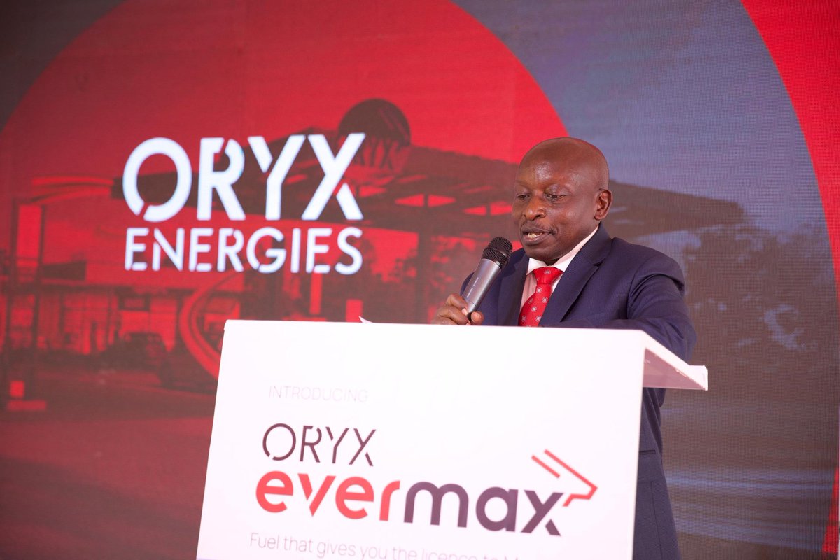 thekingsmanUG's tweet photo. "Today marks a momentous occasion for Oryx Energies, as we proudly unveil Evermax Fuel, a product designed not just to power vehicles, but to drive innovation and progress in our communities. - Allan Semaharo , Lubricants Sales Manager Oryx
#PerfomanceMatters #Evermax https://t.co/nLiKJFRo2y