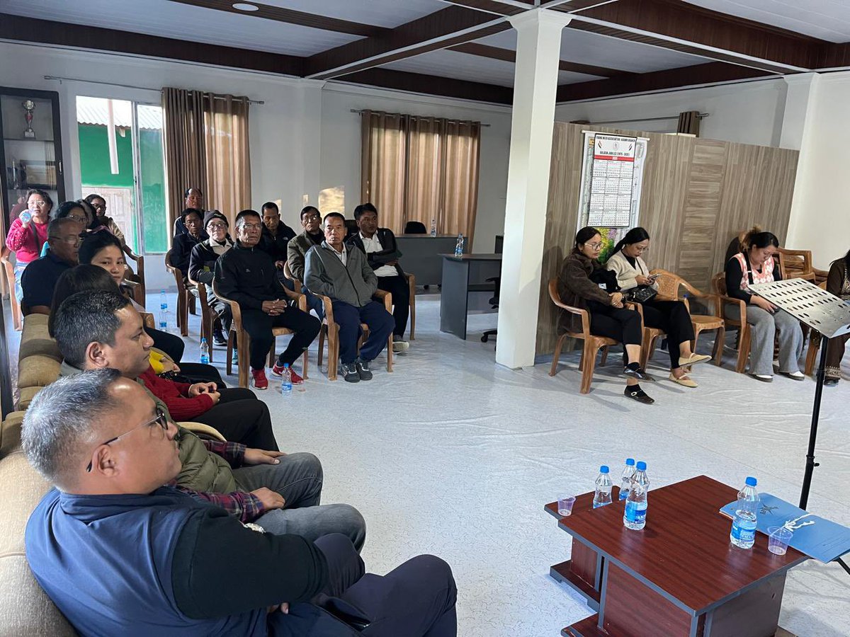 icmrnihrdib's tweet photo. MRHRU Mizoram conducted stakeholders meeting at Aibawk Village in presence of representatives from VC, MHIP, MUP, VDC, etc. and started the Population Based Health Survey on 16 December 2024. https://t.co/vCvCiAdcVQ