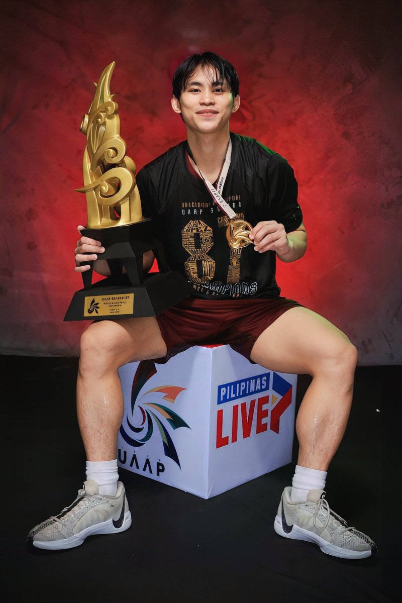 TeamJCagulangan's tweet photo. Two-time UAAP CHAMP.
4 Final Four appearances.
Mythical Five.
And your, #UAAPSeason87 FINALS MVP.
Our one and only, Mr. History Maker, @joel_diomar ππ½
#UPFight β€οΈπ
#Atin2
#HisTWOry https://t.co/qOQb6Rodof