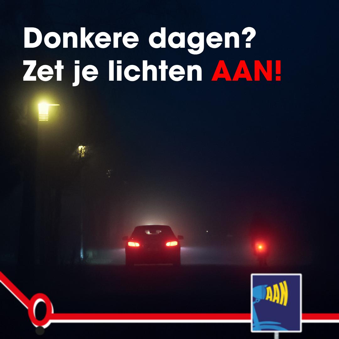Tijdens donkere dagen is het belangrijker dan ooit om goed zichtbaar te zijn. Denk ook aan het voeren van de juiste verlichting! Meer weten? tinyurl.com/ybrw5st6