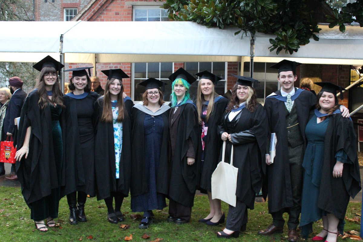 Congratulations to all of our students who graduated last week!🎓
We can't wait to see where you go next - wishing you all the best of luck for your future endeavours! 🌟