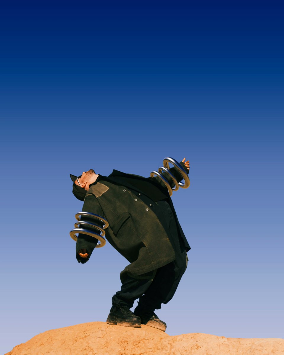 05 de Febrer Metall complet 
Abans publicarem dos avançaments durant el mes de gener, presentarem les dues col.laboracions i el cartell de la gira de sales. 
De moment podeu venir el 14/03 a Barcelona i el 09/05 a Madrid. Entrades disponibles a senyoroca.com