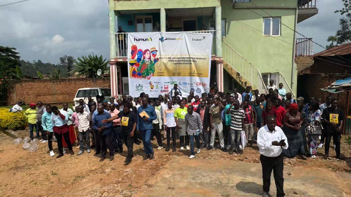 alimenterrerdc's tweet photo. L’aventure de la 8ᵉ édition du Festival AlimenTerre en #RDC continue ! Cette fois-ci, elle s’est déroulée dans le territoire de Nyangezi, au #SudKivu, où 300 personnes sont venues regarder le film #CultiverLavenir, grâce au soutien de @Enabel_en_RDC et de la #FOPAC/SUDKIVU. https://t.co/lZw6XXk5UP