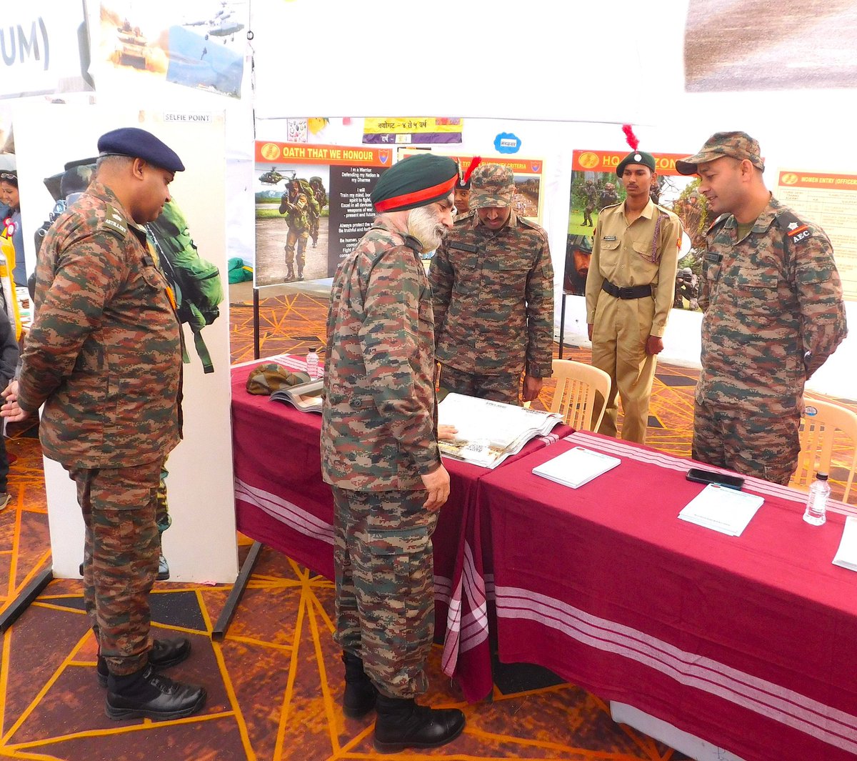 PRODefPune's tweet photo. 'Igniting Ambitions, Shaping Destinies'. The Zonal Recruiting Office Pune, engaged with the vibrant minds at Bhonsala Mil School Nashik on the occasion of Vijay Diwas as part of Know Your Army Mela..(1/3)
#JoinIndianArmy
#StudentsOutreach
#CareerOpportunities
#NationFirst https://t.co/TYub19nNCz