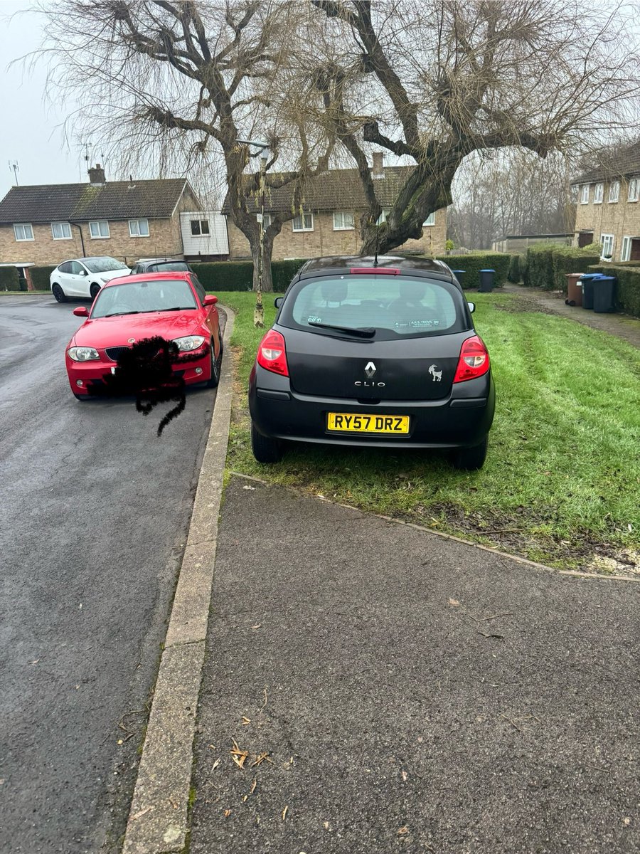 Jimmeroooo's tweet photo. @YPLAC this car gets parked like this everyday, churning up the grass and often blocking my drive https://t.co/HTPiM9a8mh
