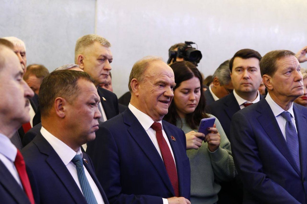 russian_monitor's tweet photo. 🔴 CPRF begins preparations for 🇷🇺 Duma elections 2026
#CPRF leader Gennady #Zyuganov has lodged complaints against the Presidential Administration, the Central Election Commission and political rivals:
“When instead of political rivalry they pull #LDPR above us, it's a disgusting cheat.”
“I don't know who invented the New People party, but I haven't heard a single new word from them over the years.”
“The authorities determine that 55% are given to United Russia, 12% to these, 9% to those, and 3% to the others... For such a thing one should be beaten severely with an oak stick. And not on the back, but on the head!”
“Our team is ready for both elections and governance. We believe that there will be a center-left government. And we will fight for it.”
https://t.co/MYCsq4tC1u