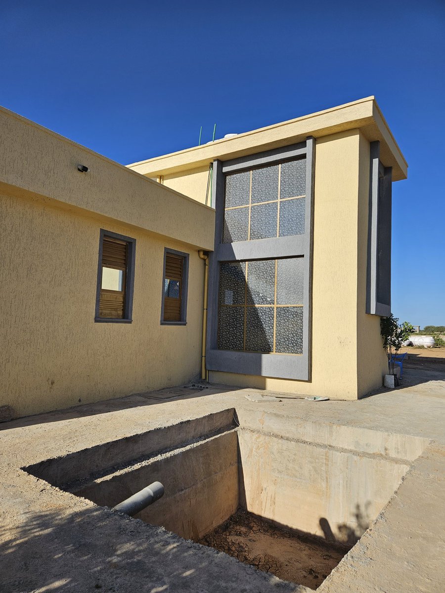 EcotectureLtd's tweet photo. 14no.Ministers villas at Filtu, Ethiopia sitting on 40acres are designed to have a green courtyard with indegious trees, wind catcher, flat roof with pergola, rainwater harvesting tanks coupled with cladding using local materials. https://t.co/Cflz6zOLH1
