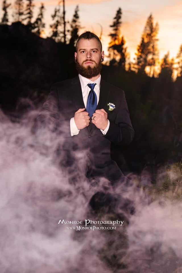 MonroePhotoUSA's tweet photo. It’s the season for memories etched in light. Cherish these moments forever with https://t.co/iDuWrji85l. 

From our family to yours, let us capture the joy and love of the season with a special family session today. A gift that lasts a lifetime, from our hearts to yours. https://t.co/ThtIMI3J2K