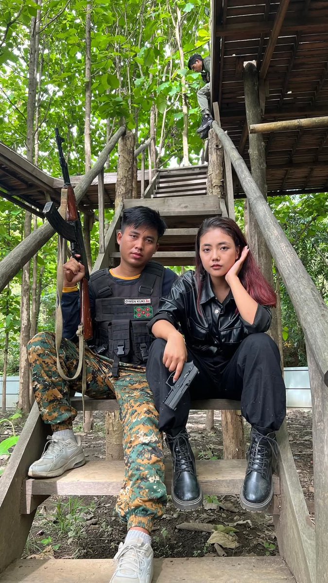 #KukiTerrorists are flaunting their high-tech weapons, raising concerns about their unlimited supply of arms. 

Where are these sophisticated weapons coming from? Where is the funding sourced? Obviously, it is from the poppy plantations, as the hills are #Kuki-infested areas and