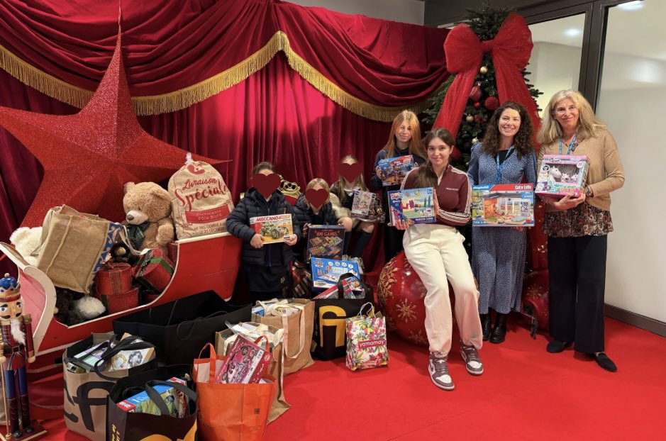 ISMonaco's tweet photo. This holiday season, ISM is proud to support @FLenval with heartfelt toy drive donations!❤️🧸
Led by Student Councils, Philanthropy Club, and teachers Helen Whelan & Evelyn Walsh, our community came together to spread joy to children in need. 🎄
#toydrive #philanthropy #lenval https://t.co/T2u6kpR1xI