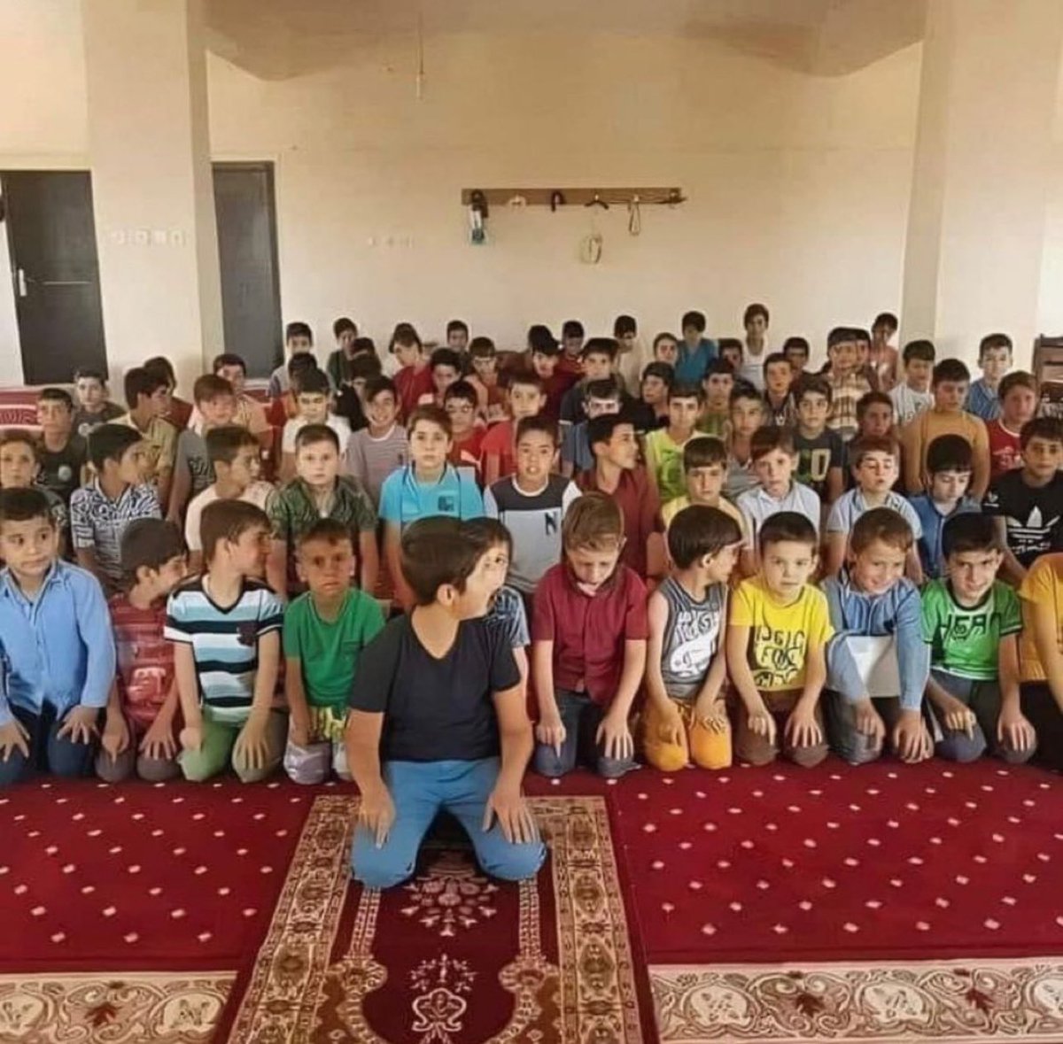 HalalNation_'s tweet photo. The future of humanity is ISLAM ❤️ https://t.co/xWlZRPlnLp