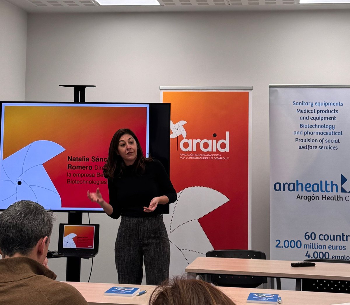 ARAID (@araid_es) on Twitter photo A continuación expusieron👩🏻🔬:
4⃣<a href="/Diana_AguilarAY/">Diana Aguilar (Angie)</a>, del grupo del ARAID <a href="/s_ramongarcia/">Santi Ramon-Garcia</a>, proyecto <a href="/IMI_ERA4TB/">ERA4TB Project</a>
5⃣Laura Espina <a href="/lespinac/">lespina</a>, ARAID en <a href="/IA2_UZ_CITA/">IA2</a>, proyecto testacosplus.eu
6⃣Natalia Sánchez, directora I+D <a href="/CytesB/">BeCytes Biotechnologies</a>, del grupo de Pedro Baptista, ARAID <a href="/IISAragon/">IIS Aragón</a> A continuación expusieron👩🏻🔬:
4⃣<a href="/Diana_AguilarAY/">Diana Aguilar (Angie)</a>, del grupo del ARAID <a href="/s_ramongarcia/">Santi Ramon-Garcia</a>, proyecto <a href="/IMI_ERA4TB/">ERA4TB Project</a>
5⃣Laura Espina <a href="/lespinac/">lespina</a>, ARAID en <a href="/IA2_UZ_CITA/">IA2</a>, proyecto testacosplus.eu
6⃣Natalia Sánchez, directora I+D <a href="/CytesB/">BeCytes Biotechnologies</a>, del grupo de Pedro Baptista, ARAID <a href="/IISAragon/">IIS Aragón</a>