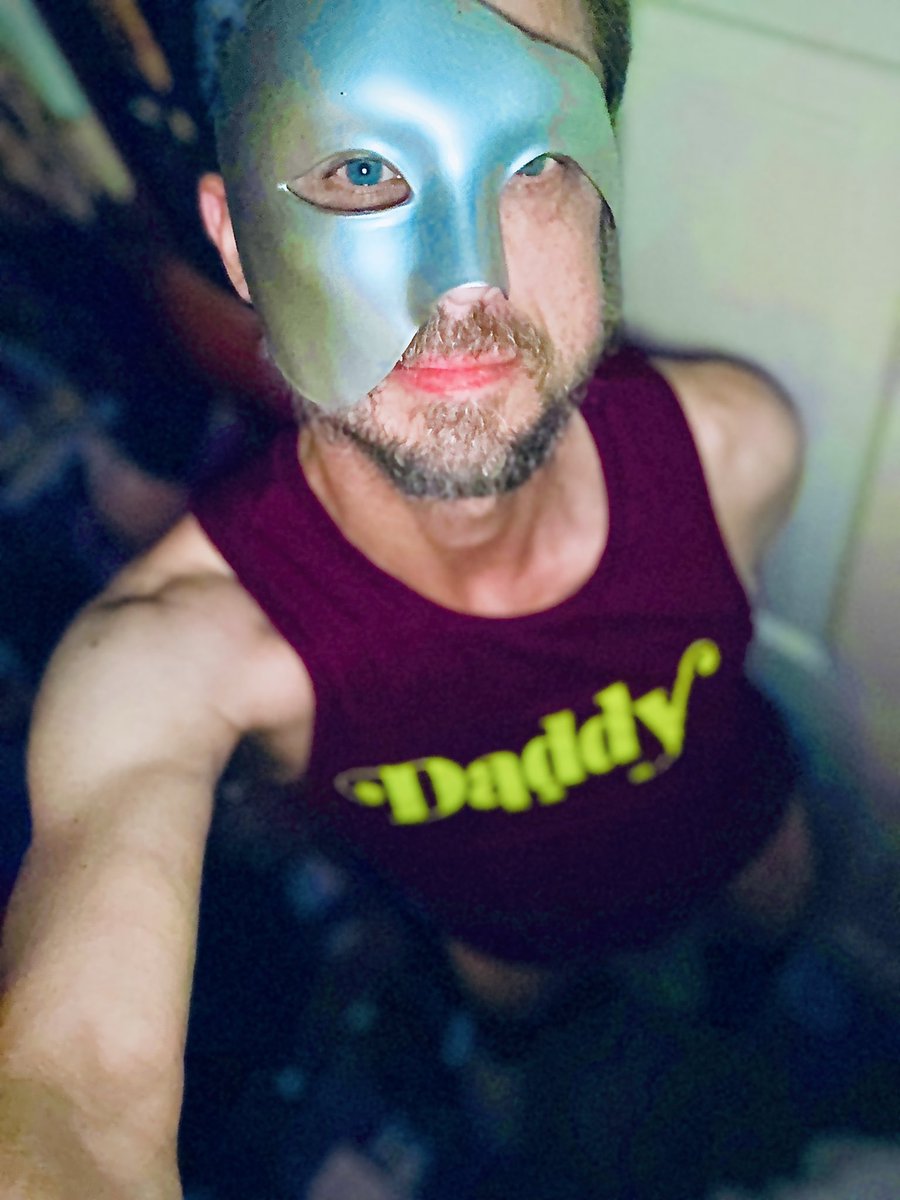 Maskterverse's tweet photo. It was a #manicmonday my mental escape has been trying to figure out - at my age, I’m not a twink, more of a #daddy… but my body is #hungtwink all the way - is being a #twinkdaddy a thing?
#gaynsfw #bulge #gayman #gaybulge #meninunderwear #mask #gayhung https://t.co/PKkoqGkNRT