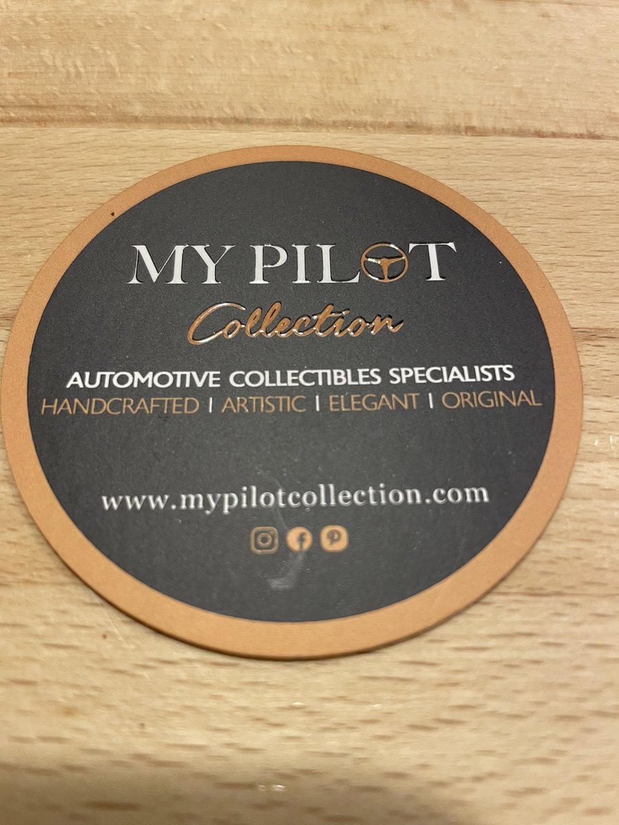 erikbielderman's tweet photo. Pour les fans d’objets collectors liés à l’univers automobile.
#mypilot https://t.co/AyGksUOL0P