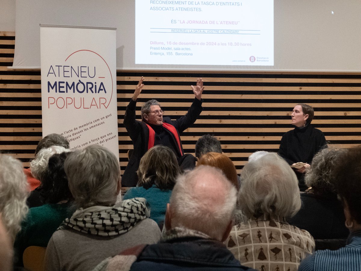 Ateneu Memòria Popular (@ateneu_memoria) on Twitter photo sala d #lamodelespaimemorial plena per debatre amb <a href="/ReedBrody/">Reed Brody 🧣⚖️♟️reedbrody.bsky.social</a> sobre la feblesa i els reptes d la #JustíciaInternacional i els #DDHH
La "Jornada de l'Ateneu" com a espai anual d reflexió conjunta i compartida.
Gràcies a les entitats <a href="/Ateneu_Memoria/">Ateneu Memòria Popular</a> i persones q ho fan possible! sala d #lamodelespaimemorial plena per debatre amb <a href="/ReedBrody/">Reed Brody 🧣⚖️♟️reedbrody.bsky.social</a> sobre la feblesa i els reptes d la #JustíciaInternacional i els #DDHH
La "Jornada de l'Ateneu" com a espai anual d reflexió conjunta i compartida.
Gràcies a les entitats <a href="/Ateneu_Memoria/">Ateneu Memòria Popular</a> i persones q ho fan possible!