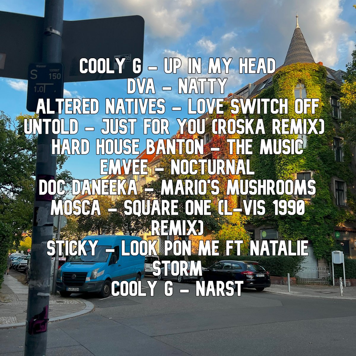 sonicrampage's tweet photo. I've always loved #UKFunky - it's as if classic American house was kidnapped to South London and fed a strict diet of soca, African percussion, dubstep, grime, UK garage, and broken beat  to produce something completely London and absolutely, compulsively danceable. Hence a mix. https://t.co/cYVQGBZ68m