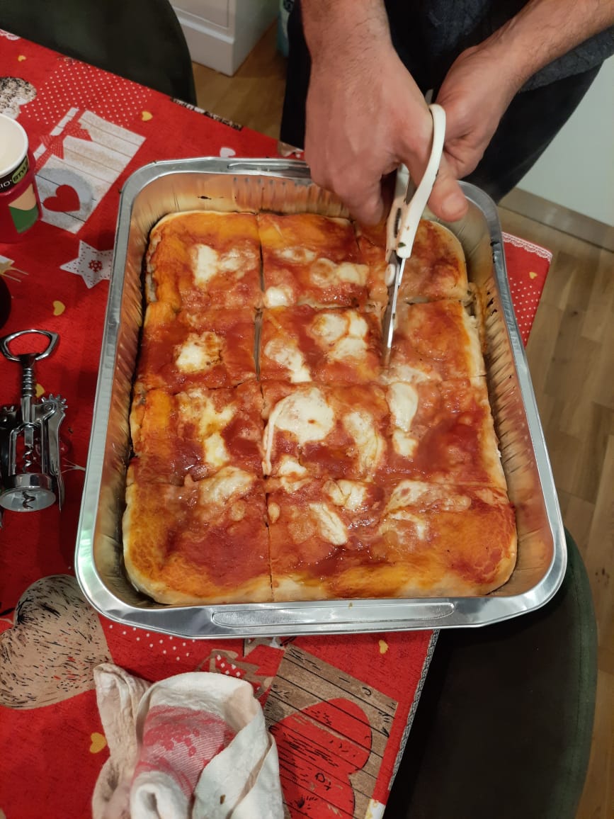 Alessandro Porchetta Lab (@alessan_porch) on Twitter photo Christmas time in Italy = pizza made by the PI <a href="/Andrea_Cele98/">Andrea Celeste Di Pede</a> <a href="/AlexChamo4/">Alex Chamorro</a> <a href="/NedaBagheri_/">Neda Bagheri</a> (missing!) and all other fantastic members/collaborators <a href="/AndreaIdili/">Andrea.Idili 🇮🇹 🇪🇸🇺🇲🇨🇦</a> of our team! Christmas time in Italy = pizza made by the PI <a href="/Andrea_Cele98/">Andrea Celeste Di Pede</a> <a href="/AlexChamo4/">Alex Chamorro</a> <a href="/NedaBagheri_/">Neda Bagheri</a> (missing!) and all other fantastic members/collaborators <a href="/AndreaIdili/">Andrea.Idili 🇮🇹 🇪🇸🇺🇲🇨🇦</a> of our team!