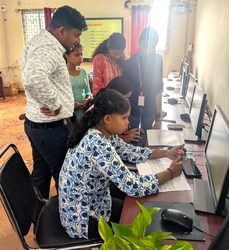 CuncolimCollege's tweet photo. The Department of Marathi at CES College of Arts and Commerce, Cuncolim recently organized workshop on Devanagari Typing, aimed at enhancing digital typing skills in Marathi language. We were honored to have Asst. Prof. Jayesh Gaonkar as our expert resource person.
#CESCollege https://t.co/tIs97B9NN2