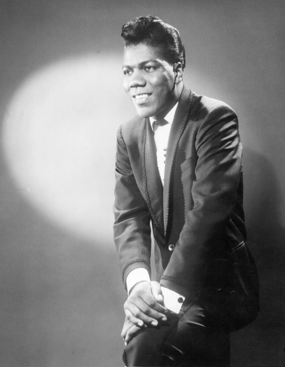 elsotaescala's tweet photo. #bersions
942.- #EvaCassidy "Chain of Fools" -1996- (#DonCovay) #ArethaFranklin -1967-
https://t.co/cWE3uW4Qbu https://t.co/yr5GBntsAC