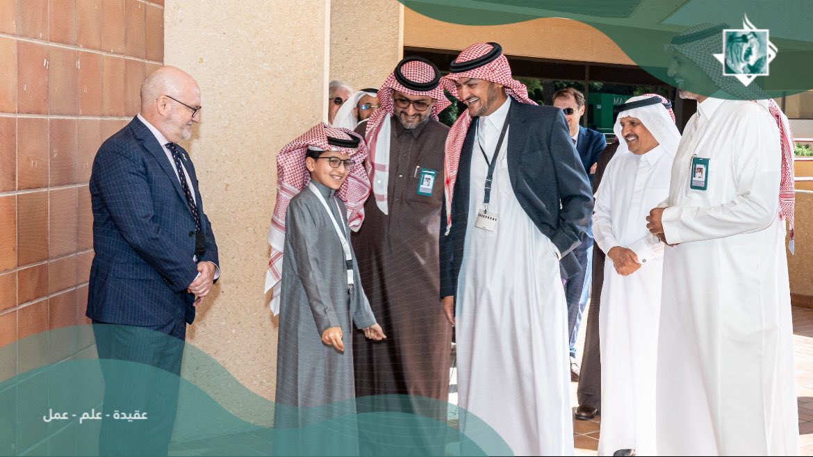 KFSCHOOL's tweet photo. تشرفت مدارس الملك فيصل بزيارة سمو نائب رئيس مجلس الإدارة الأمير #خالد_بن_سعود_الفيصل، يرافقه أصحاب المعالي والسعادة من أعضاء المجلس، للاطلاع على سير العملية التعليمية ومتابعة أبرز الإنجازات والتطورات التي تشهدها المدارس.

#مدارس_الملك_فيصل
#عقيدة_علم_عمل https://t.co/EvFmElecBH