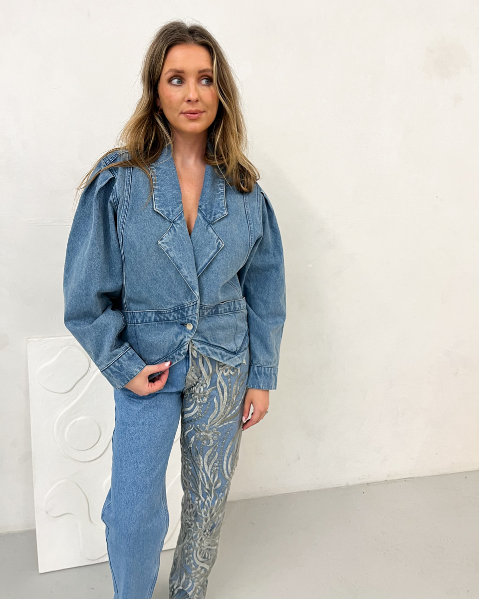 FanfareLabel's tweet image. cute and cosy holiday looks 💫

which is your favourite? 🤩

shop all: l8r.it/7cWl

#christmasoutfits #sustainablefashion #ootd #fanfarelabel