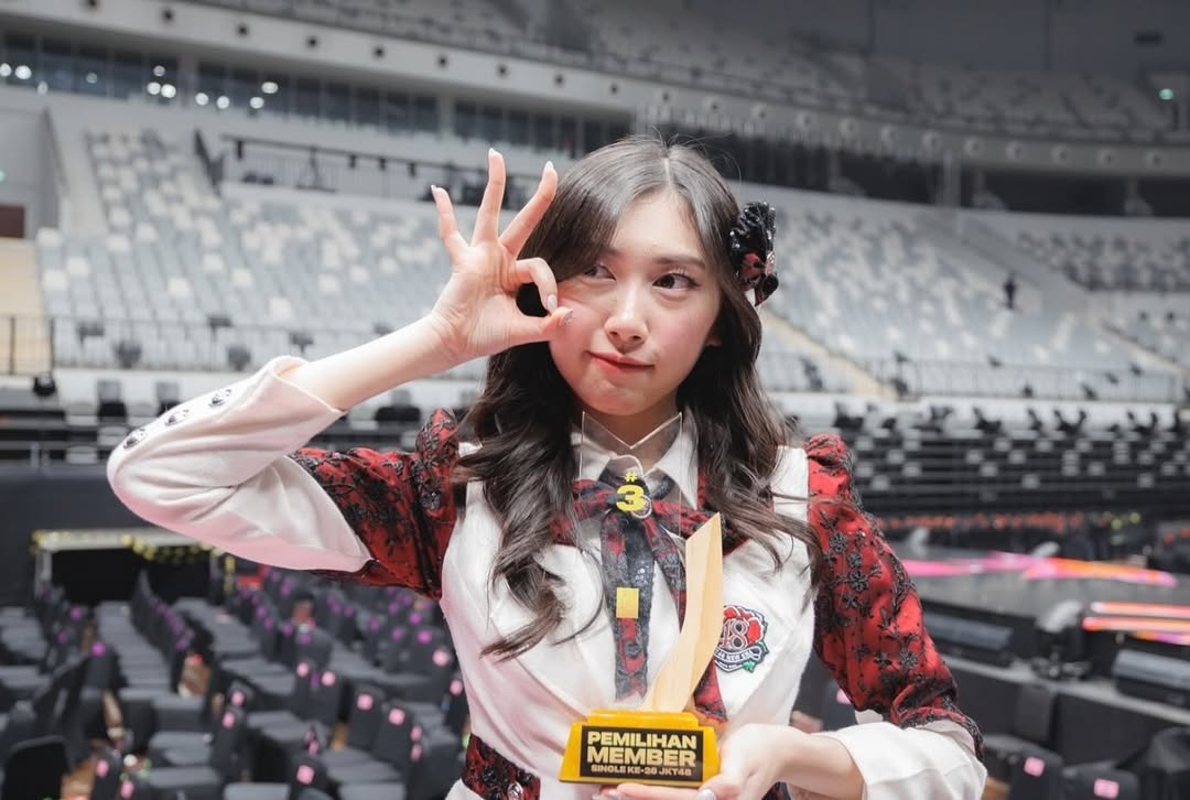 arrassjc_'s tweet photo. 3 bulan yg melelahkan akhirnya selesai juga ya, sekarang waktunya ISTIRAHAT SAMBIL MENIKMATI #3 MU ITU BROOO!!π₯π₯ #J3SSISUKINANDA @C_JessiJKT48
big respect juga buat @C_Jessination48 sudah selalu membuktikan kalo kita bisa bro!! https://t.co/k0AYDQFTUK