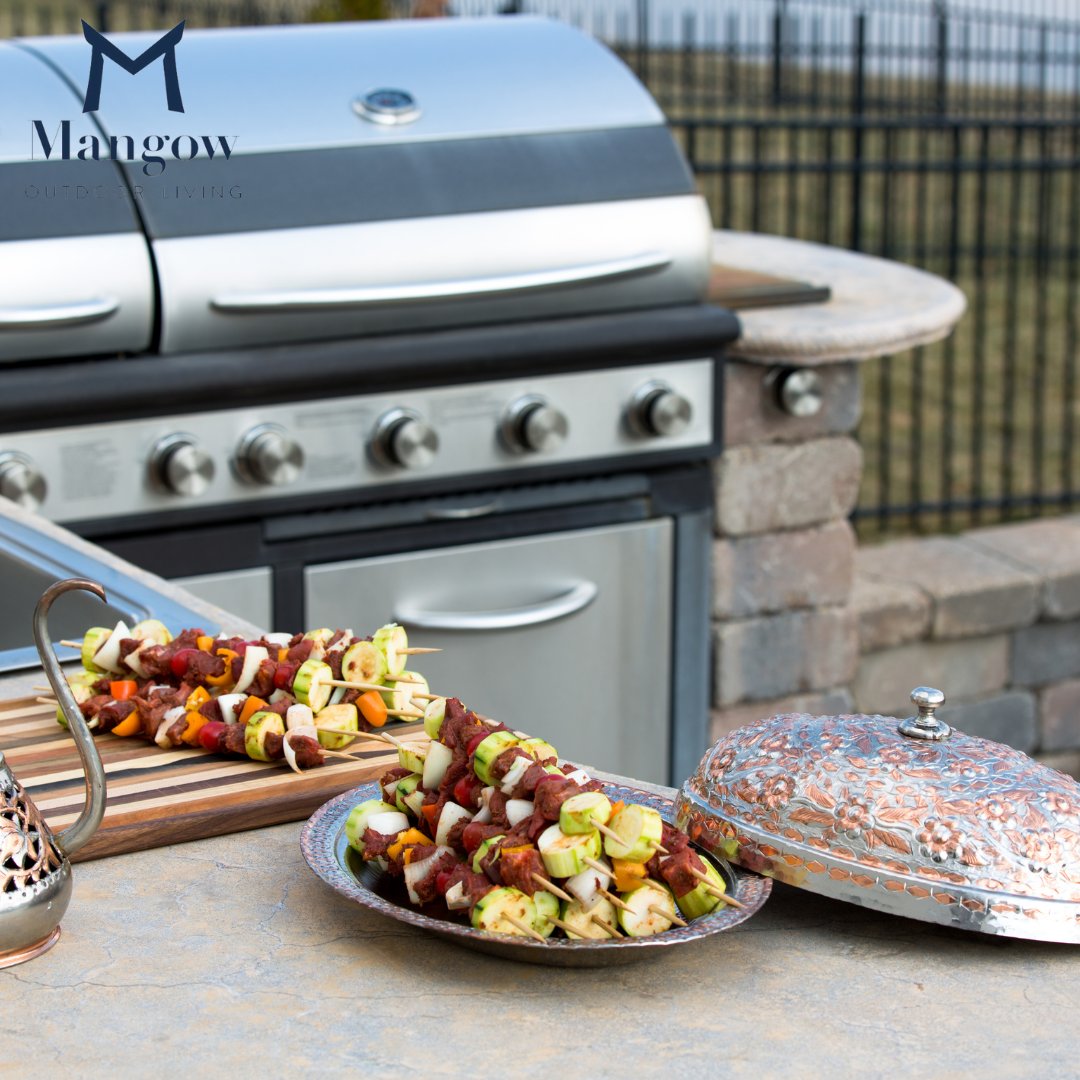 MangowOutdoors's tweet image. Winter doesn’t have to end your garden entertaining! 🍽️ Our outdoor kitchens are designed for all seasons. Ready to cook up a storm? mangow.co.uk #OutdoorKitchen #WinterDining #AlFrescoLiving #GardenEntertaining #SeasonalCooking