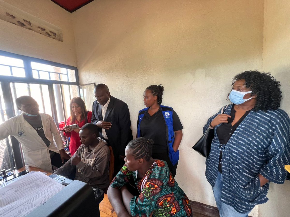 sfhRwanda's tweet photo. 💫🇦🇫 Last week, SFH Rwanda welcomed a delegation from @UNFPAAfg for a study visit of our #healthpost model and #BlueRoom data center, a real time innovative data solution improving healthcare delivery at #PHC level. Discussions focused on replicating these solutions to transform healthcare systems across borders. 🌍🇷🇼
