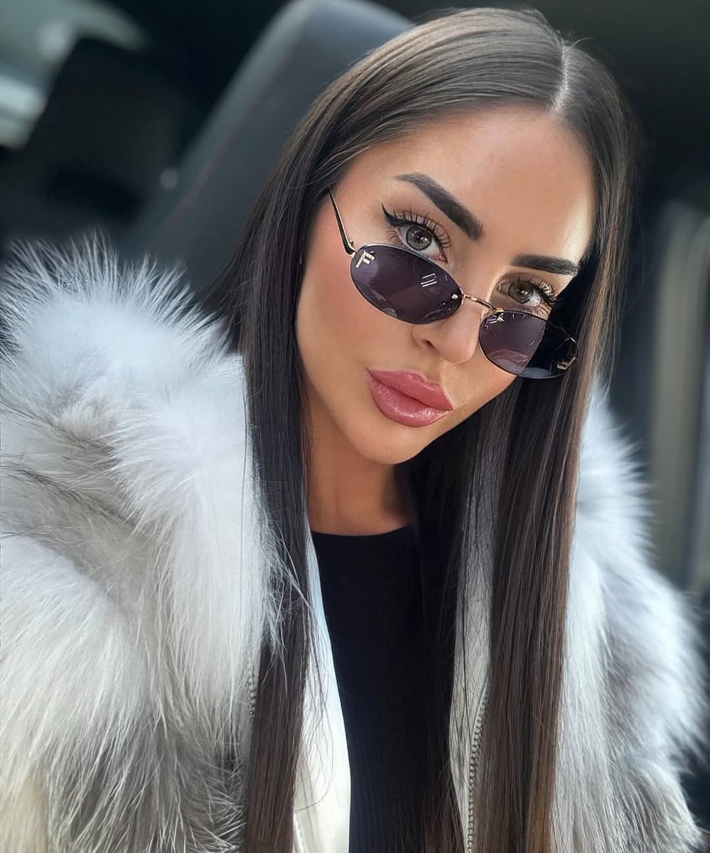 Rosette43476344's tweet image. Acceptez les gens comme ils sont,mais placez-les là où ils méritent. 😍