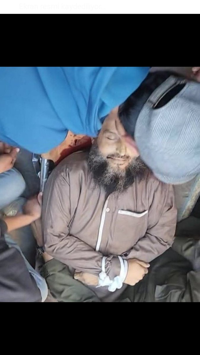 Şehit tahtında Rabbe gülümser, Ah binlerce canım olsaydı der!

#FreePalestine #GazaGenocide #Sondakika #deprem Terörist israil