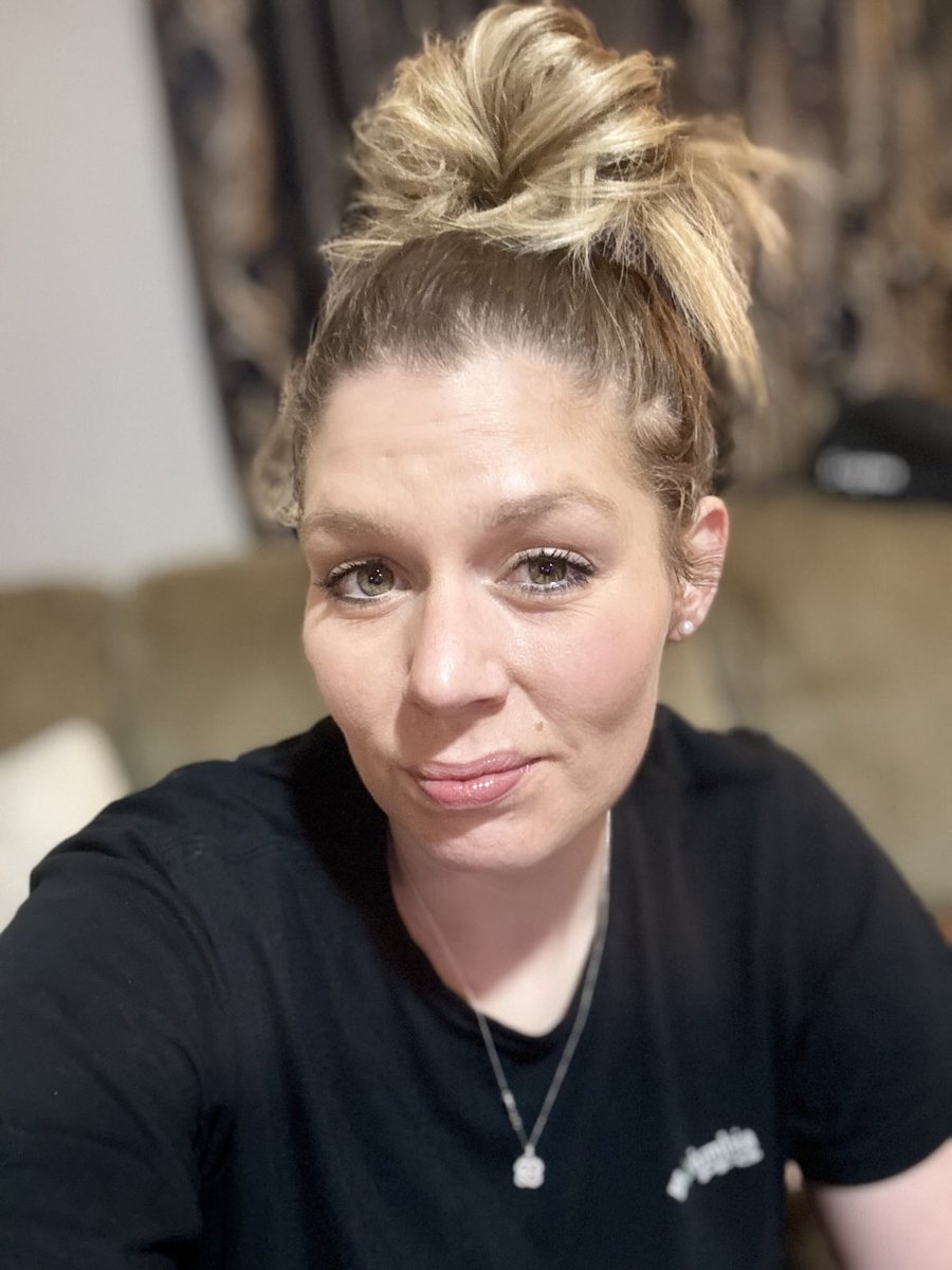 just call me Green eyes tweet media