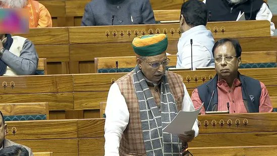 BIG BREAKING NEWS 🚨 One Nation One Election Bill accepted in Lok Sabha despite MASSIVE opposition by Opposition Parties.

269 votes in favour and 198 votes against it.

According to the bill, the “appointed date” will be after the next Lok Sabha elections in 2029, with