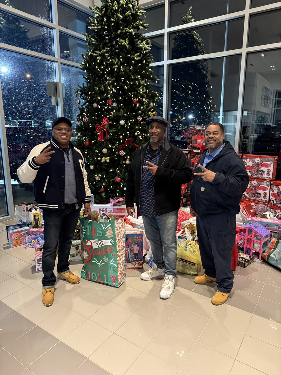 traincarter's tweet image. Toy drive donations for our Linden Community