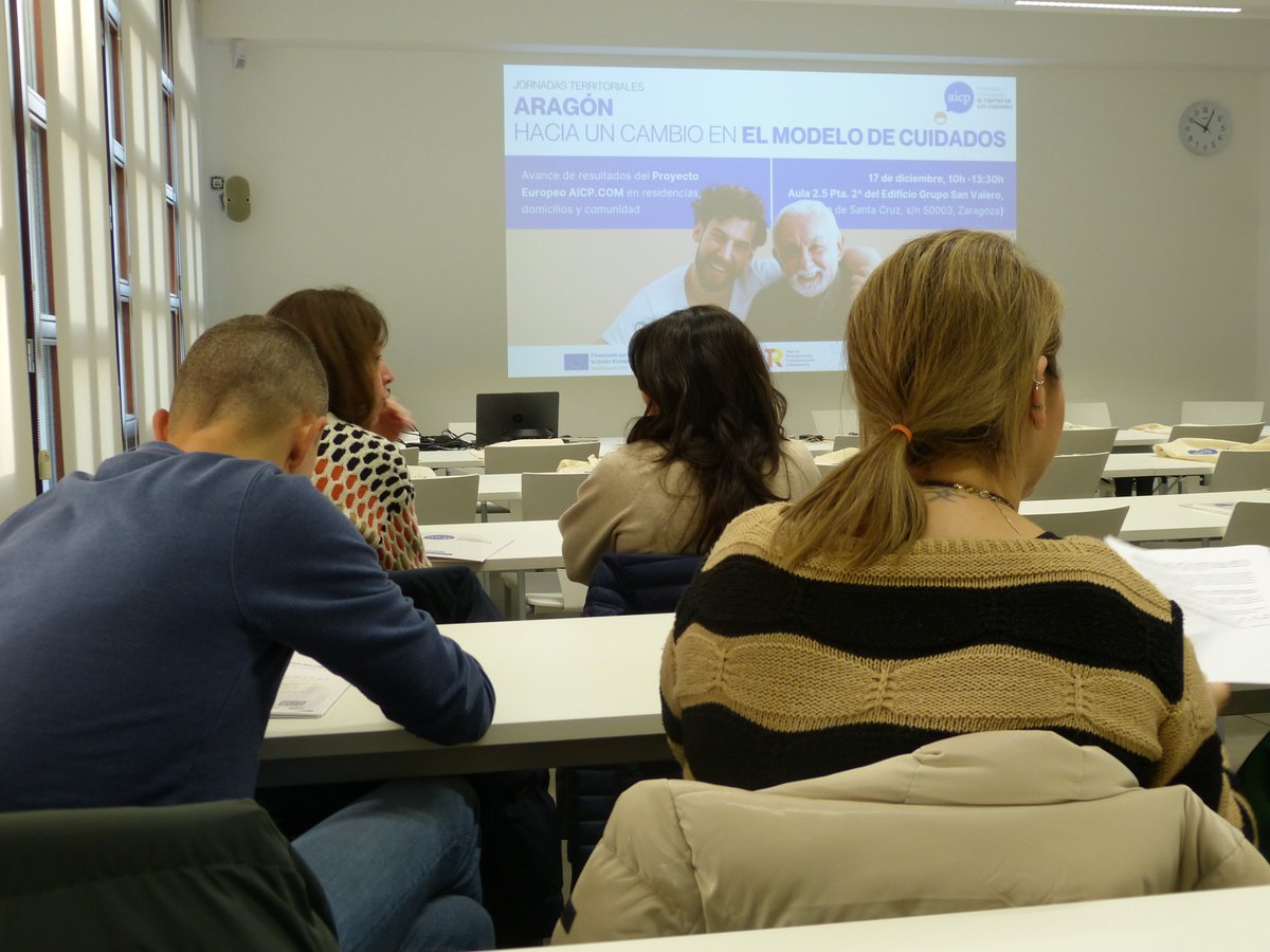 aicpcuidados's tweet photo. 👏 ¡Todo listo para la jornada territorial 'Aragón hacia un cambio en el modelo de cuidados'! Empezamos en menos de diez minutos, y presentaremos los positivos resultados de la implementación del Modelo #AICP en residencias.

Sigue el directo 👉 https://t.co/C7qsKeGWU8 https://t.co/Jcj9Hhbbdv