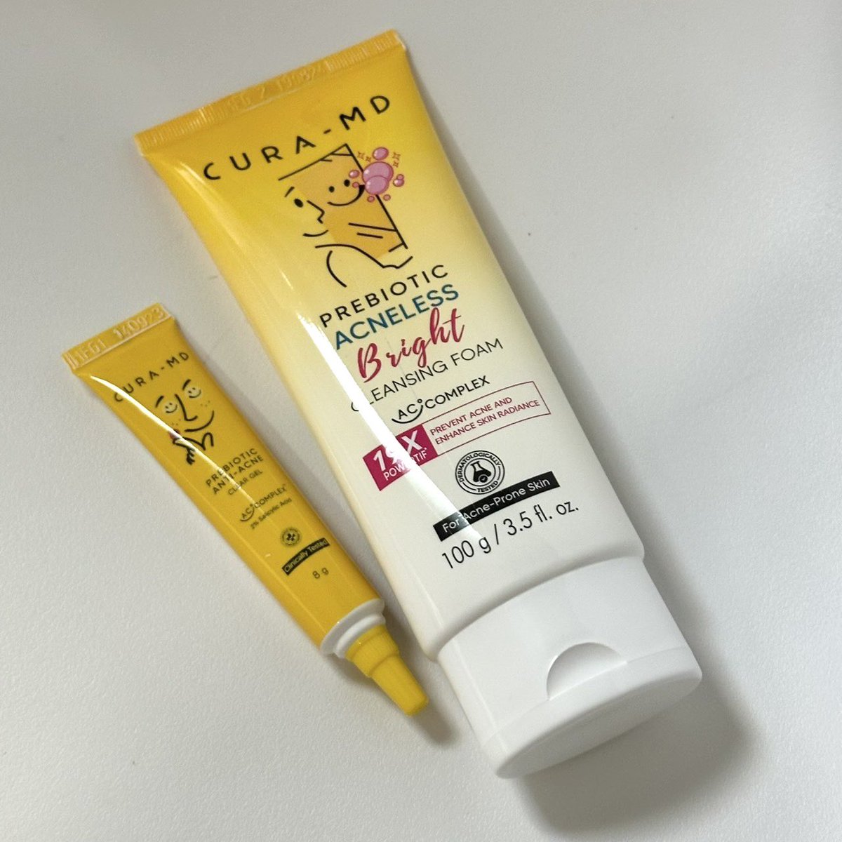 โฟมลดสิวของ CURA-MD สร้างเรื่องละ ยิ่งใช้คู่กับเจลแต้มสิวตัวดังคอมโบกันทาเช้าเย็น สิวยุบและรอยจางลงเยอะมากกกกกก ใช้มาสักพักละรู้สึกว่า ผิวแข็งแรง+หน้าไบร์ทขึ้นด้วย ใครมีปัญหาเรื่องสิวหรือรอยสิว ควรตุนสุดๆ เพราะทั้งถูกและดี 🥹🫶🏻 https://t.co/u8cLbv8gEp