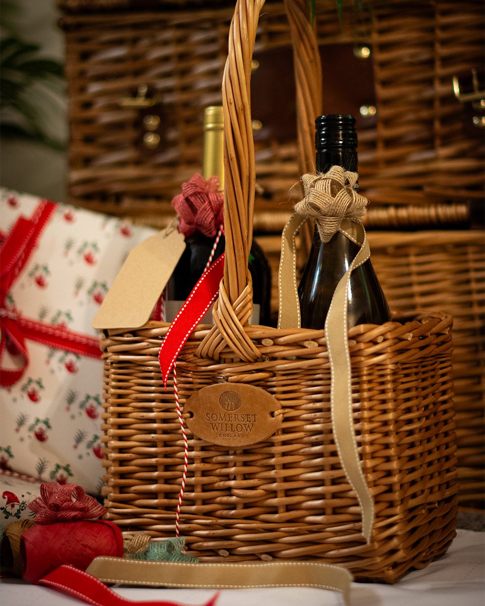 Crafted for timeless gifting, our willow wine carriers bring elegance to every celebration.

#ChristmasGifting #GiftIdeas #FestiveSeason #SomersetWillow