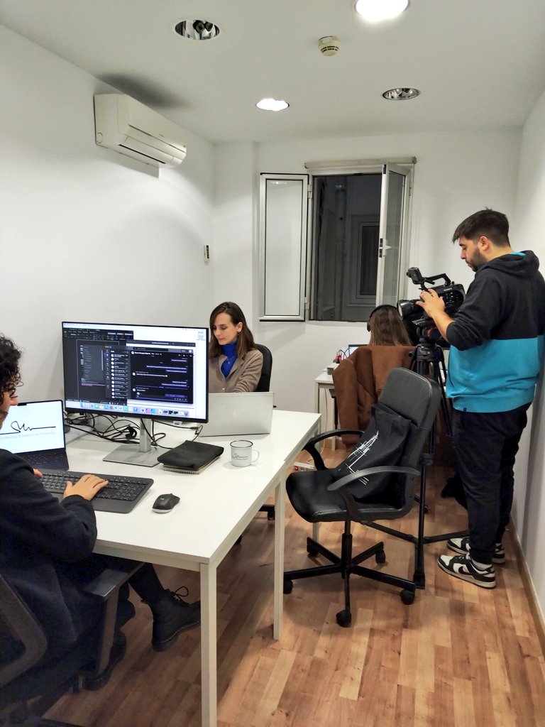 Empleados Canal Sur Televisión (@empleadoscsur) on Twitter photo <a href="/EmpleadosCsur/">Empleados Canal Sur Televisión</a> de martes se grabación 🎥 en <a href="/workINcompany/">workINcompany</a> primer espacio de coworking de Andalucía 🤳👩💻🖥️ <a href="/EmpleadosCsur/">Empleados Canal Sur Televisión</a> de martes se grabación 🎥 en <a href="/workINcompany/">workINcompany</a> primer espacio de coworking de Andalucía 🤳👩💻🖥️