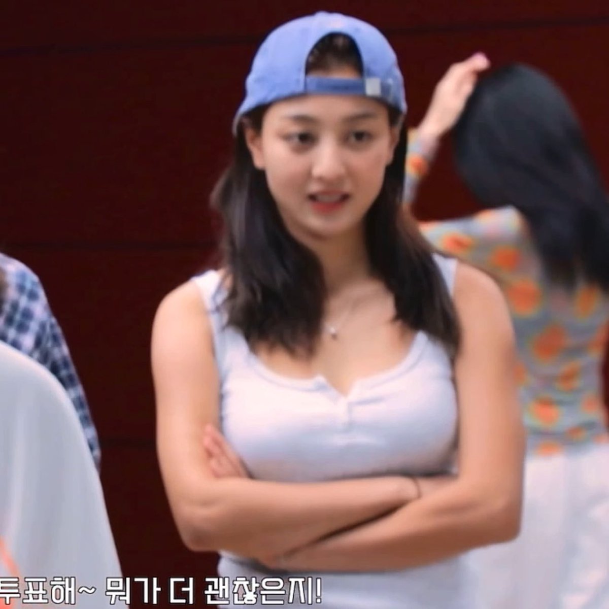 jihyoschae's tweet photo. fuck my stupid lesbian life https://t.co/gv70XS6pre