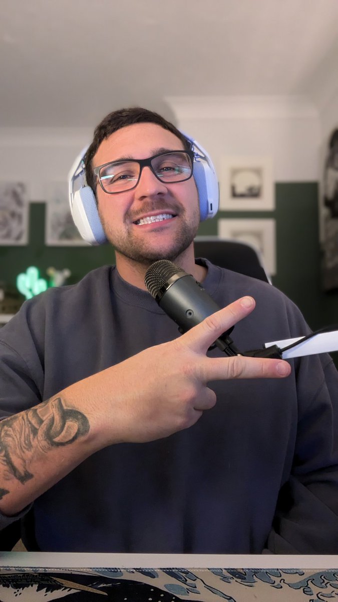 0xtrustfunded's tweet photo. Hey I'm Straight Up Sav Aka Sav. I have been gaming for over 25 Year &amp; Streaming Properly For 2 Years.

👣It's Been A Journey &amp; I want you to join The Journey  Mondays &amp; Wednesday 8:30Pm GMT👣
The Best Bit Your support Is Free See you there!

#progression
https://t.co/AdI91hcFux https://t.co/fpGJn0eKRZ