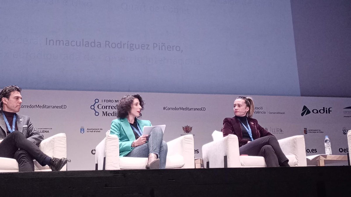 El Ayuntamiento de Quart de Poblet ha estado presente en el I Foro Municipalista Corredor Mediterráneo, organizado por eldiario.es-Comunitat Valenciana, que se celebra hoy en Sagunto.
La alcaldesa, Cristina Mora, ha participado en una mesa. 
#CorredorMediterraneoED #QuartdePoblet